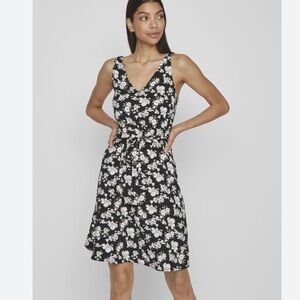 Chaps black flower‎ print vneck dress  size 12